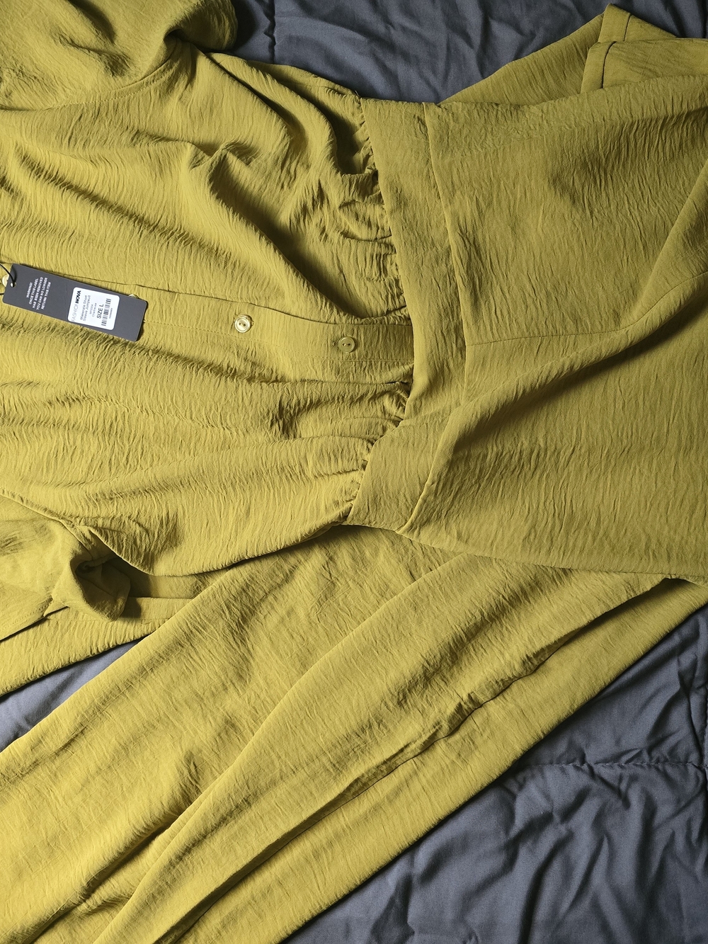 NWT Fashion Nova Chartreuse Mackenzie Short Sleeve Jumpsuit (L) - Picture 6 of 6